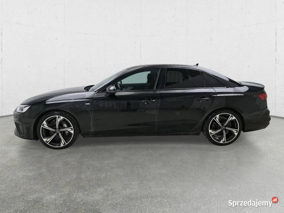 Audi A4 Limousine B9 2015 Komorniki