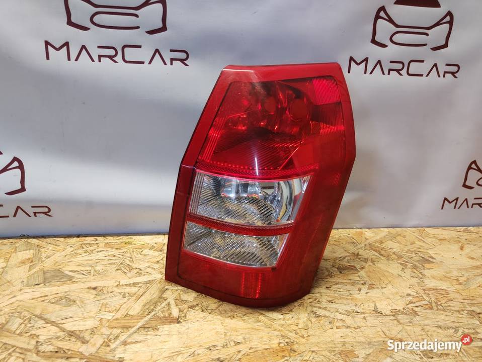 Lampa Prawy Tył Chrysler 300c Kombi 0510 osobowe Lampy tylne wielkopolskie Pleszew