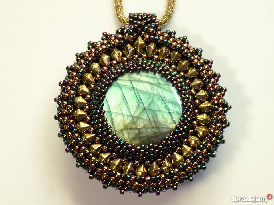 MEDALION Z LABRADORYTEM OPRAWIONY KORALIKAMI mazowieckie Warszawa