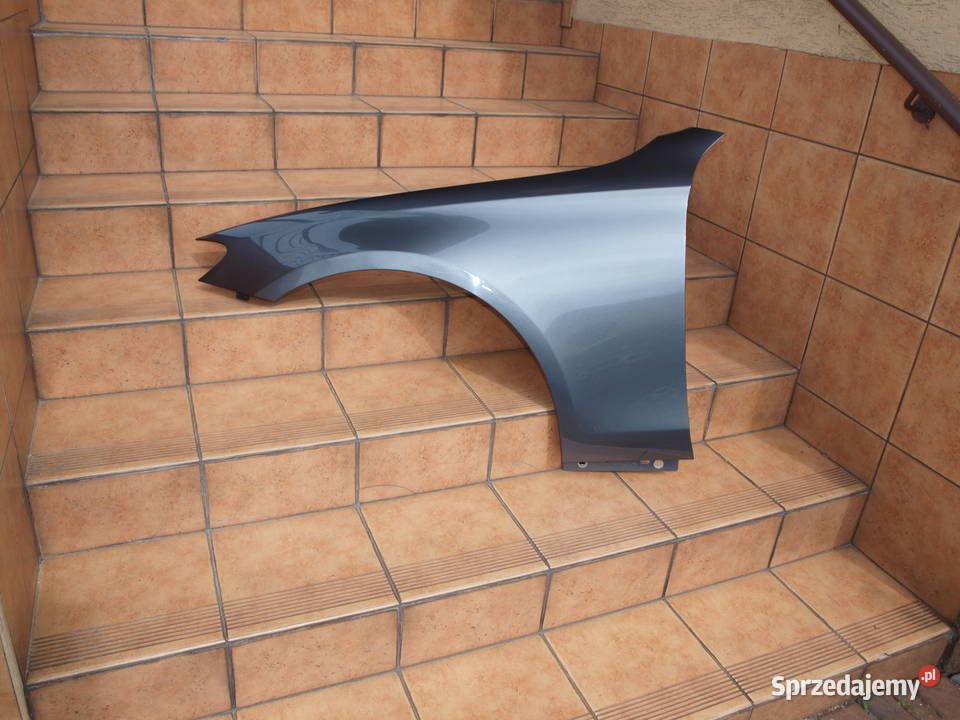 Mercedes E klasa W213 błotnik lewy przód 2016 osobowe Karoseria Kalisz sprzedam