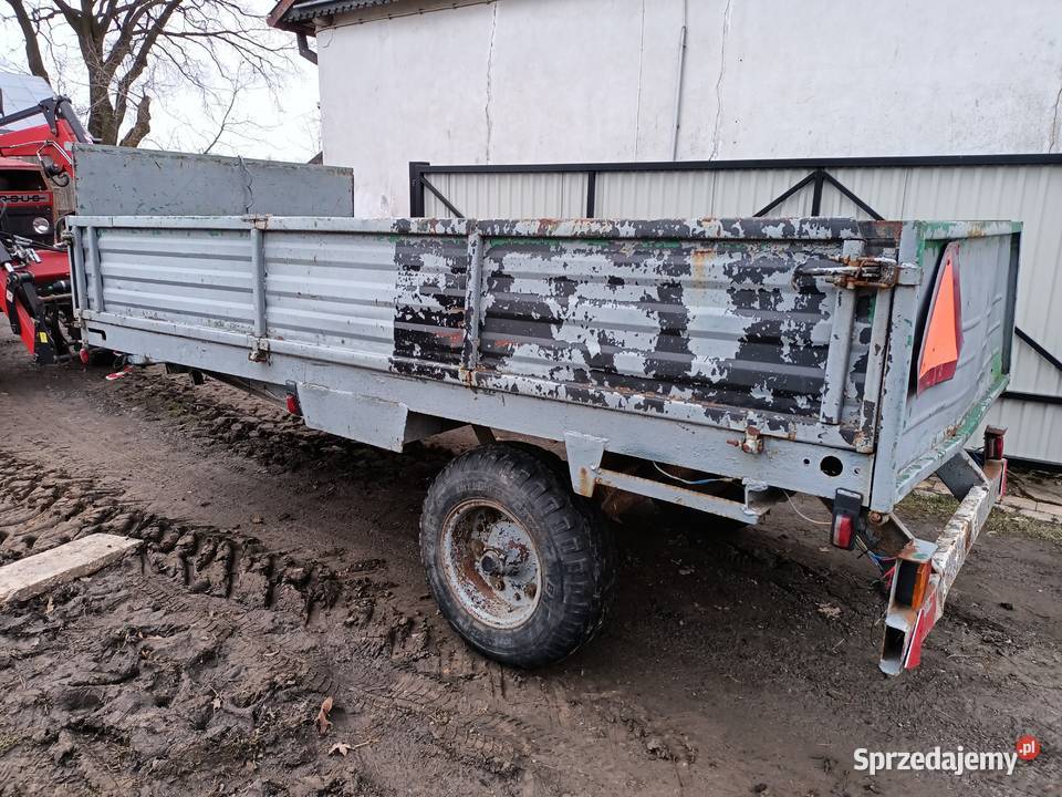 Przyczepka z rozrzutnika Maszyny rolnicze