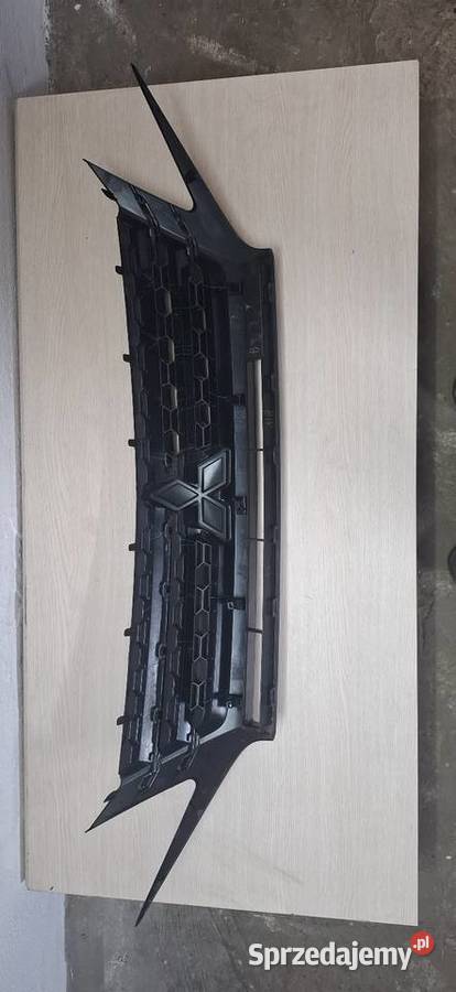 Mitsubishi Space Star III Atrapa Grill świętokrzyskie Sandomierz sprzedam