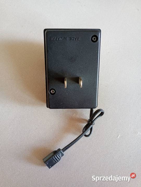 adapter AV 45 6 75 9V 117220V gold czarny