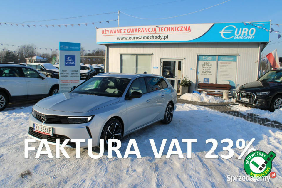 Opel Astra Sports Tourer GFotele Kierownica światła przeciwmgielne