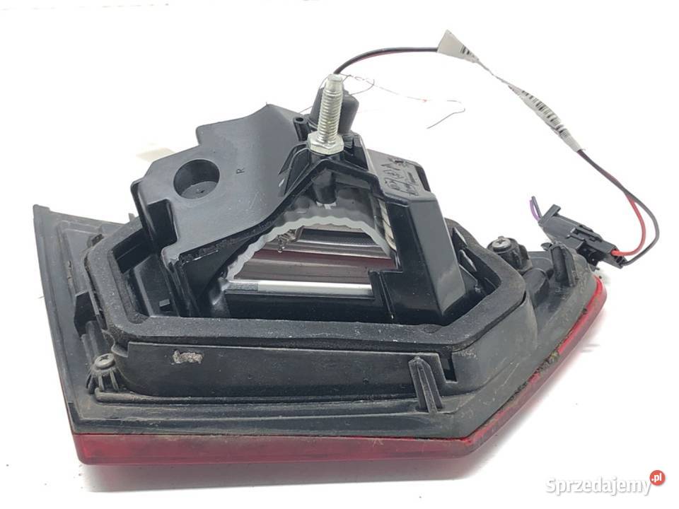 LAMPA TYŁ PRAWA WEWNĘTRZNA RENAULT CLIO IV