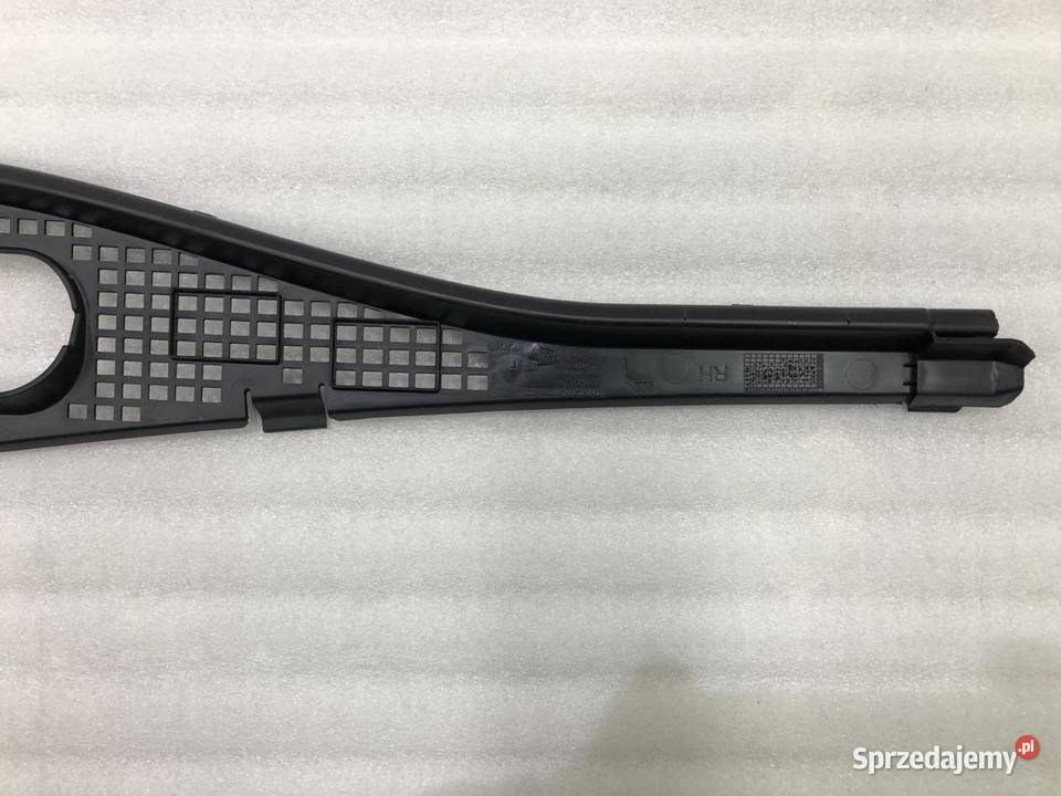 PODSZYBIE PRAWE DACIA SANDERO I 8200294316 sprzedam