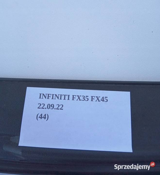 USZCZELKA DRZWI PRAWY PRZÓD INFINITI Q70 M30d Nowy Tomyśl