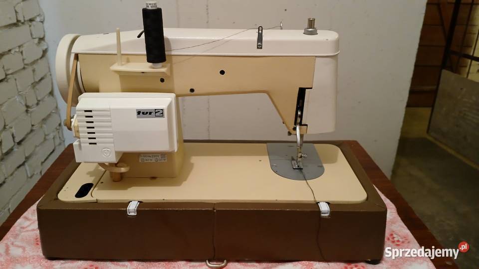 Sprzedam maszynę do szycia Łucznik 451
