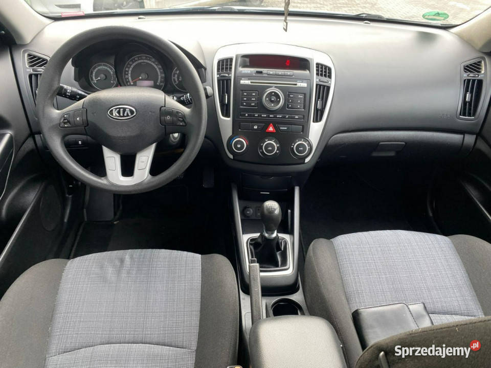 Kia Ceed klimatyzacja multifunkcja benzynka światła przeciwmgielne