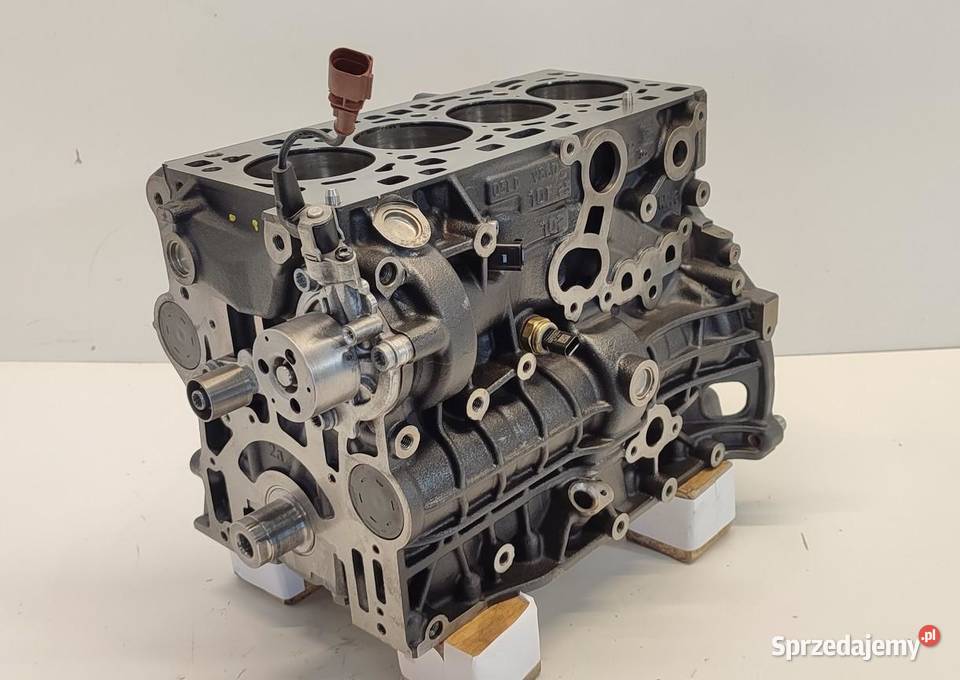 SKODA SUPERB 4 BLOK SILNIKA 05L103011D Blok silnika sprzedam