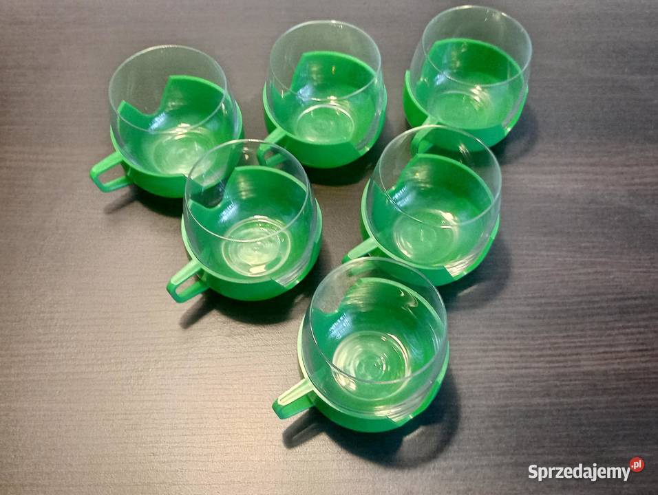 Komplet 6 szklanek z zielonym uchwytem z lat pomorskie sprzedam