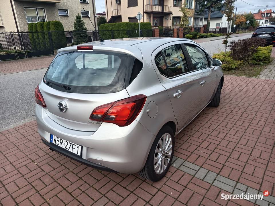 Opel Corsa full 10 turbo 90 skóry