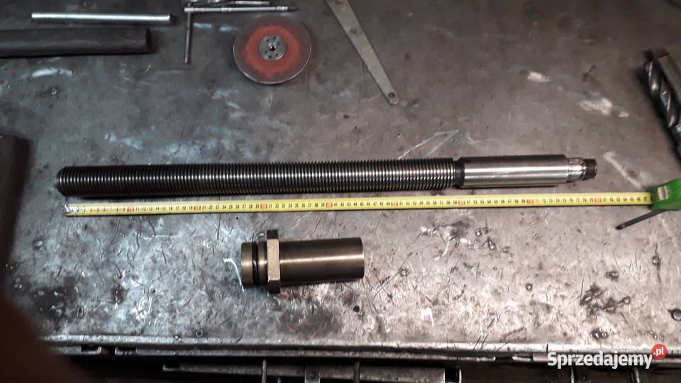 Śruba pionowa do frezarki FWA41M 601273539 Kalisz