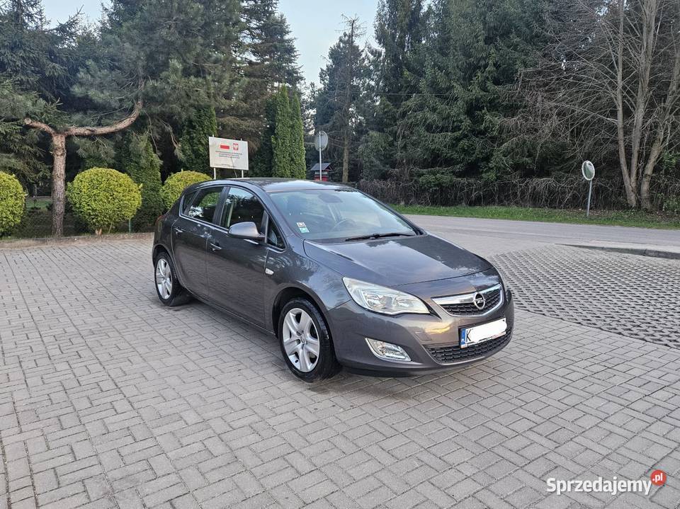 Opel Astra J 2010r 17cdTi 110 Klima Długie Astra małopolskie Ryglice sprzedam