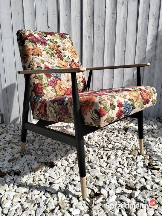 Fotel rumuński mocny zgrabny renowacji vintage