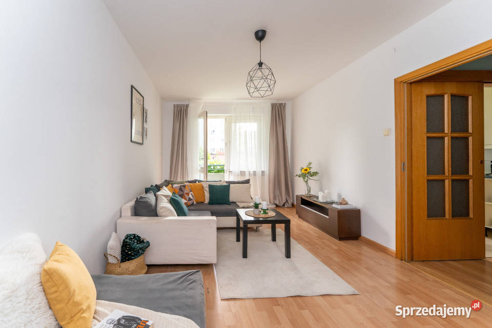 Dwa pokoje na zielonym Mokotowie plus balkon i winda