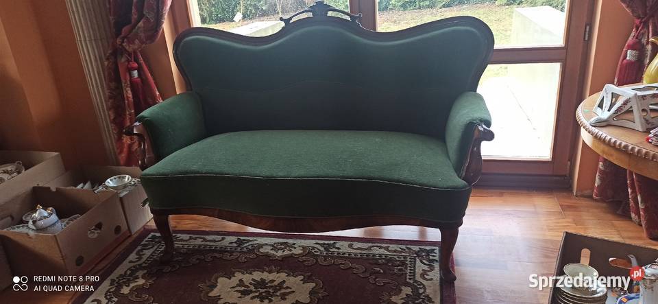 Sofa W stylu Ludwika XIX w Welurowa tapicerka pomorskie