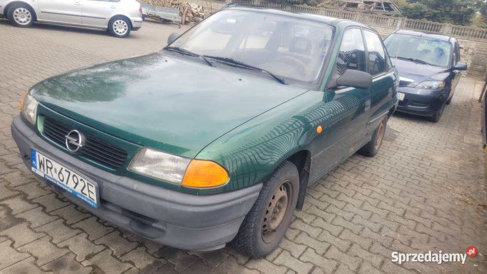 Opel Astra salon Polska Radom