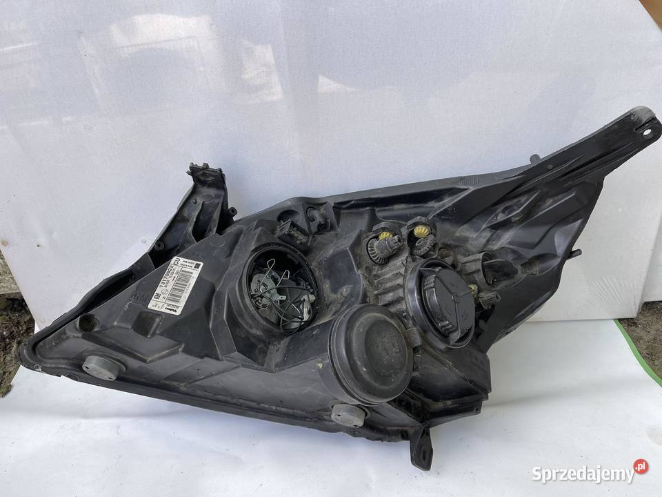OPEL VECTRA C LIFT PRAWA LAMPA PRZÓD CZARNA wielkopolskie Ostroróg
