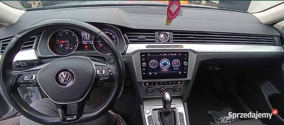 Volkswagen passat b8 2017r 2000cm3 Buk