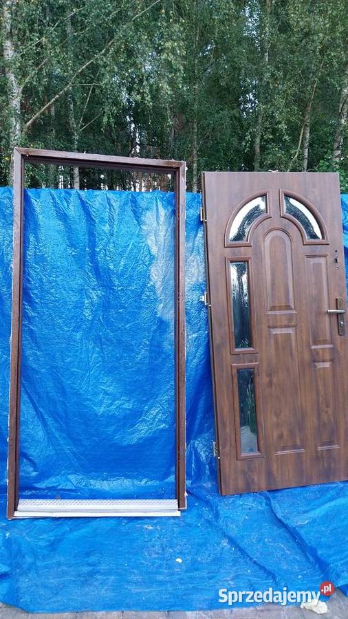 Drzwi zewnętrzne używane