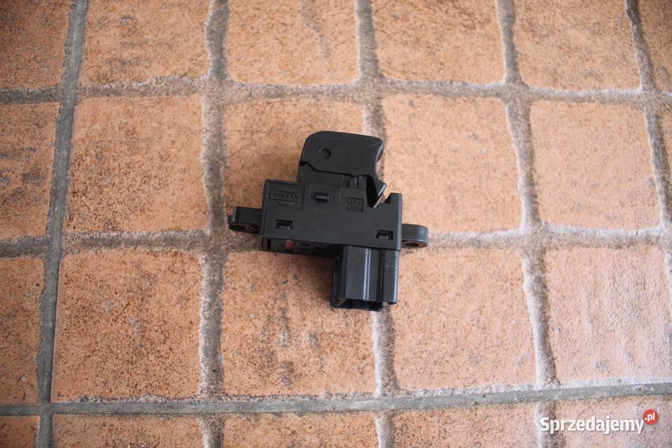 PRZYCISK SZYBY NISSAN NOTE E11 osobowe