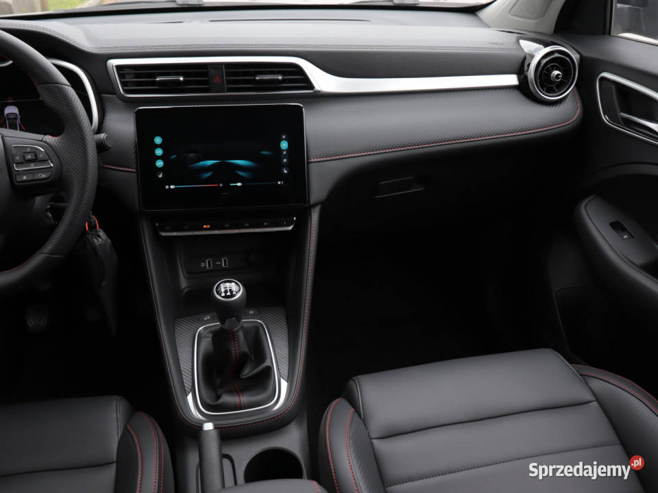 MG ZS SUV 15 asystent pasa ruchu