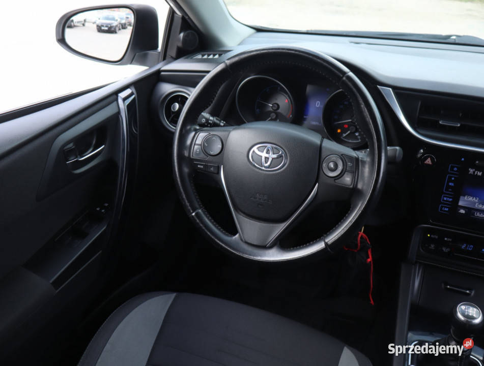 Toyota Auris 16 D4D przyciemniane szyby Auris łódzkie sprzedam