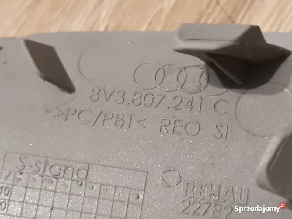 AUDI A3 8V3 LIFT ZAŚLEPKA HAKA PRZÓD 8V3807241C Międzychód