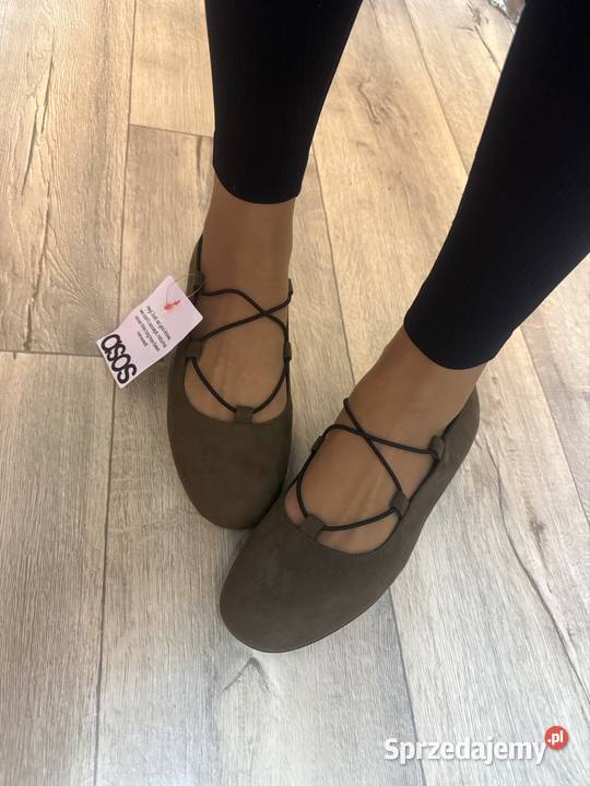 40 Asos Design Zielone khaki baleriny wieczorowe