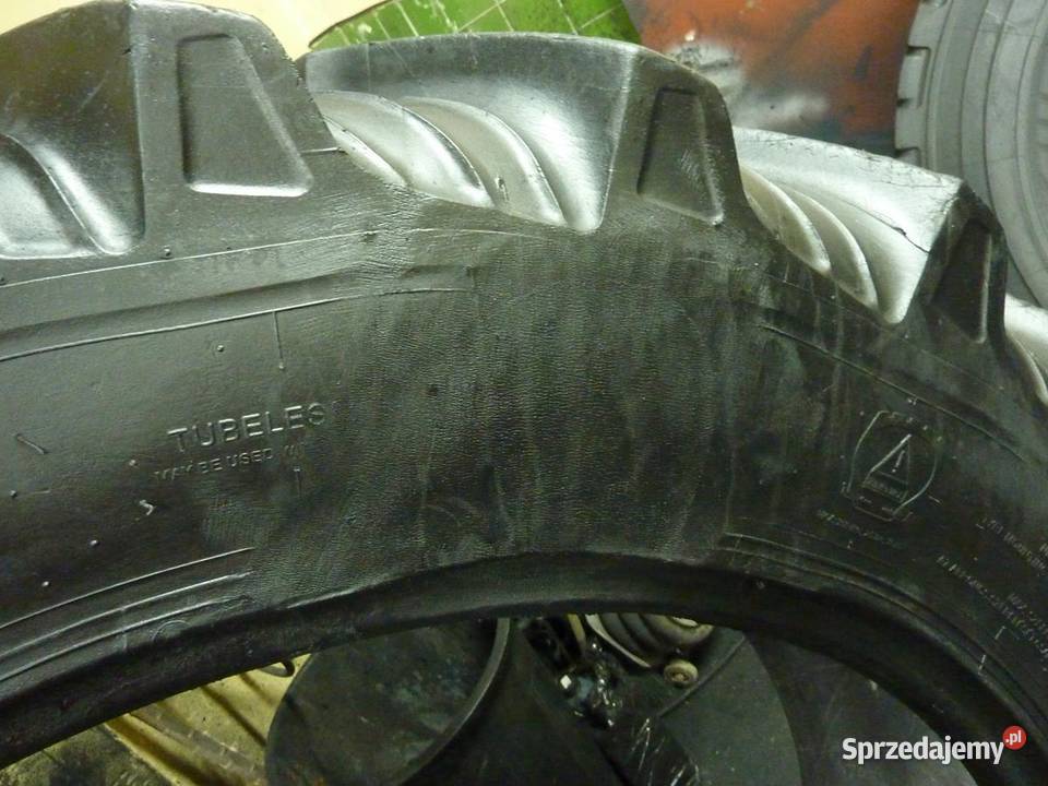 2x Opona używana rolnicza 136R38 TAURUS POINT 8 Zaścianki