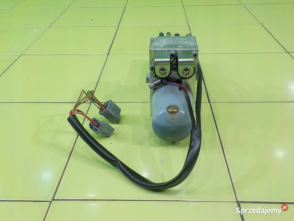 FORD FOCUS MK2 20 B 11r CC CABRIO 2D pompa dachu Wyposażenie elektryczne Suków