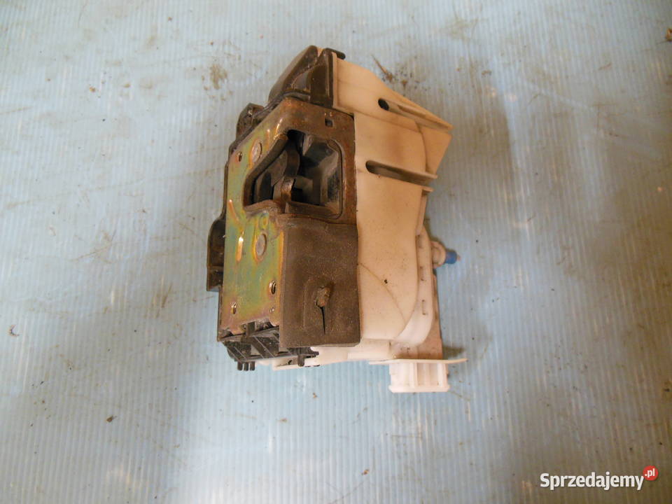 Vw golf III zamek tylne lewe drzwi Karoseria Kłodzko sprzedam