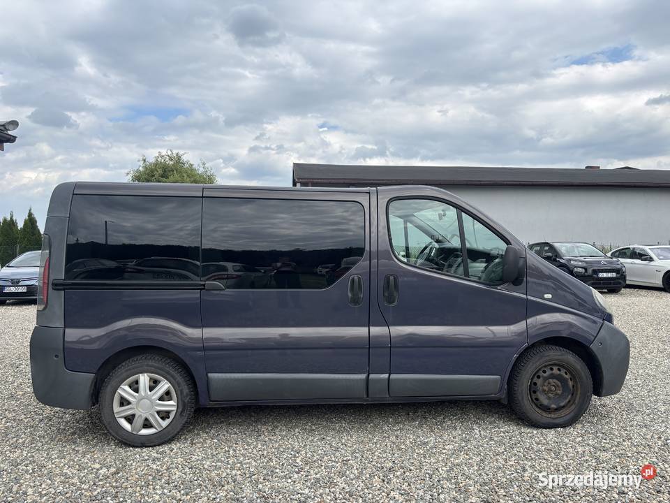 Opel Vivaro 2005r 9 osobowy wspomaganie kierownicy