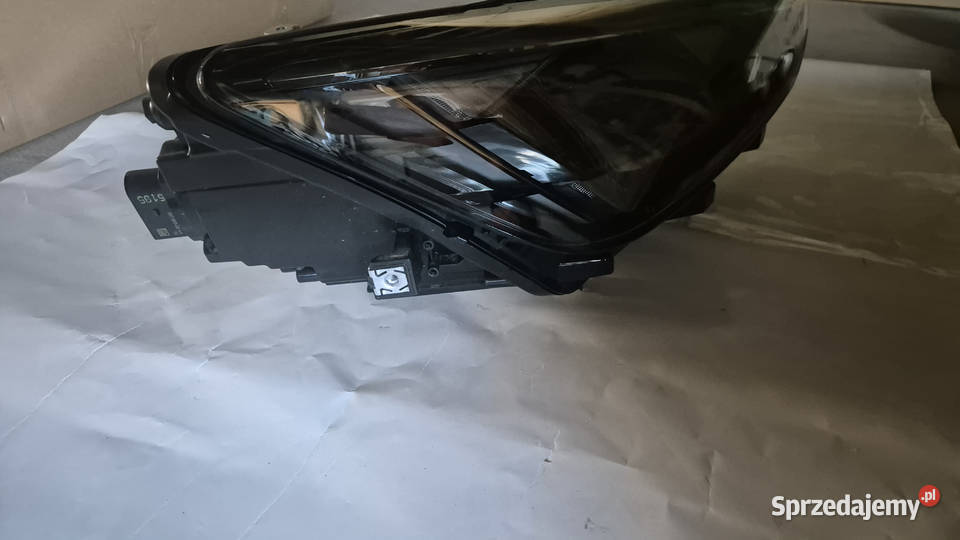 Seat Leon IV 4 Lift FULL Led Reflektor prawy Bielsko-Biała