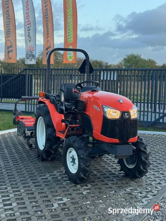 KUBOTA NB21 4X4 21hp REWERS Wspomaganie Asystent mazowieckie Biskupice