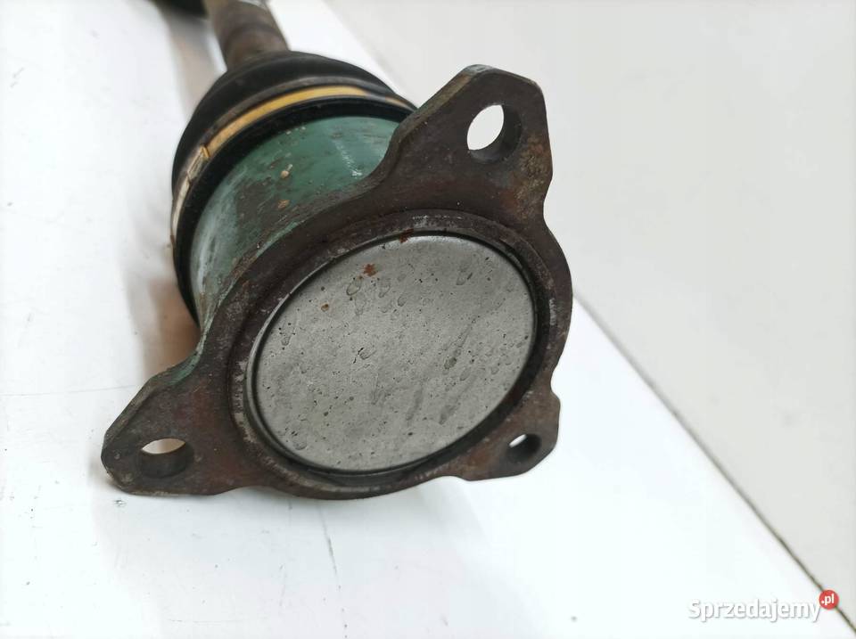 PÓŁOŚ LEWY PRZÓD XL7 27 B 184 Suzuki Grand Rok produkcji 2005