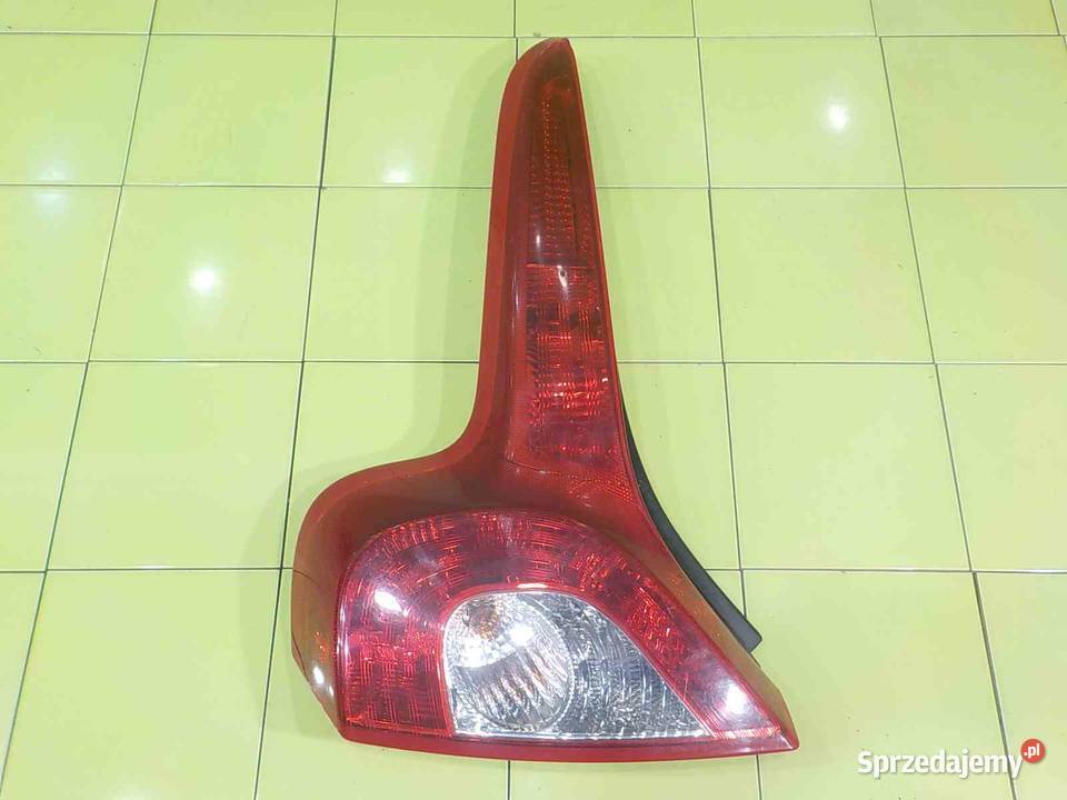 VOLVO C30 LIFT 16 D 10r 3D lampa lewa tyl osobowe Suków