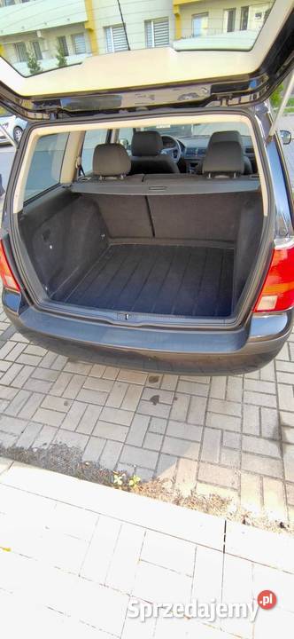 Volkswagen Golf Variant 2001 16 Benzyna Salon kupiony w Polsce Samochody osobowe Tychy