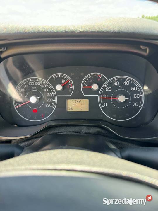 Fiat Grande Punto nieuszkodzony Fiat Kielce