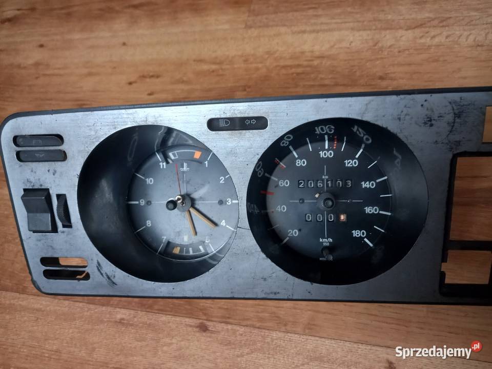 VW GOLF I zegary kratka kokpitu Bukownica