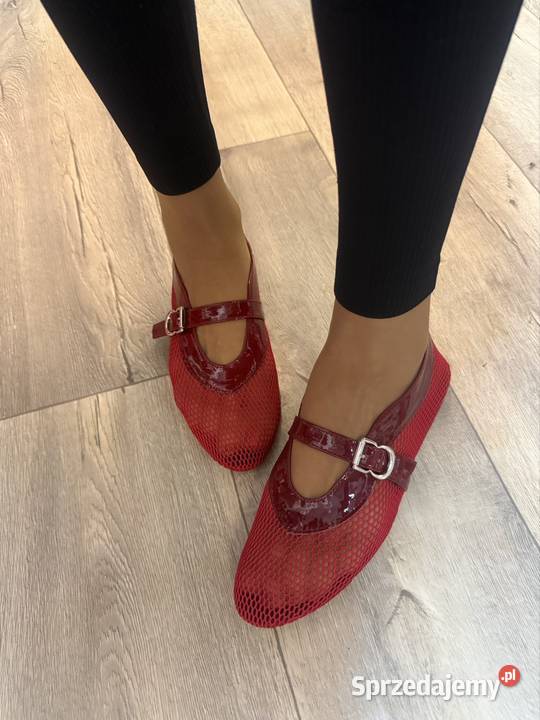 49 Czerwone siateczkowe baleriny wieczorowe z Balerinki Kraków