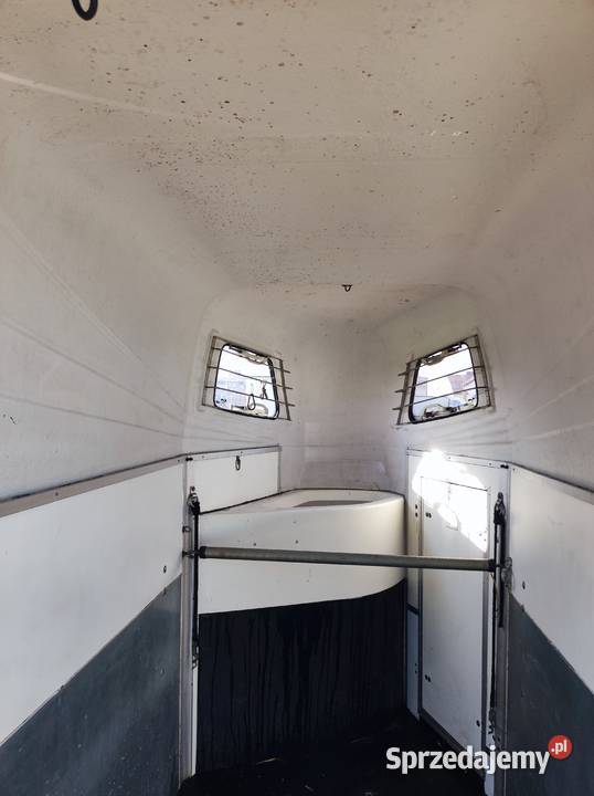 Przyczepa do przewozu konia dmc 1215 kat B Do przewozu koni