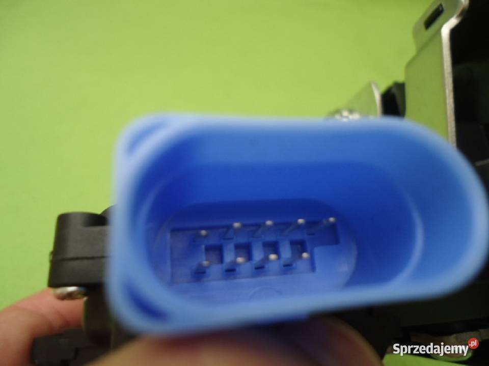 ZAMEK DRZWI PRZEDNICH LEWYCH AUDISKODASEATVW 9 Motoryzacja