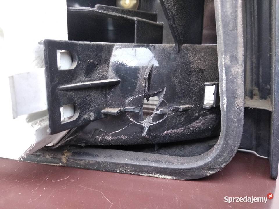 VW Polo III 6N lampy tył tylne Hella Black prawa Lampy tylne Sieradz