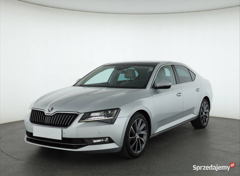 Skoda Superb 20 TDI nieuszkodzony Superb Piaseczno