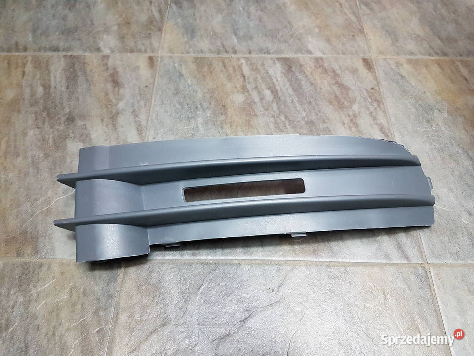 VW CADDY 2K0 ATRAPA ZDERZAKA KRATKA PRAWA Turek