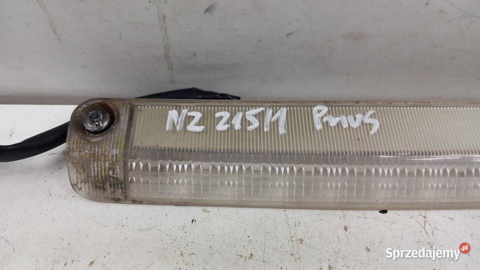 TOYOTA PRIUS 2 II LAMPA 3 STOP osobowe Zbierkowo