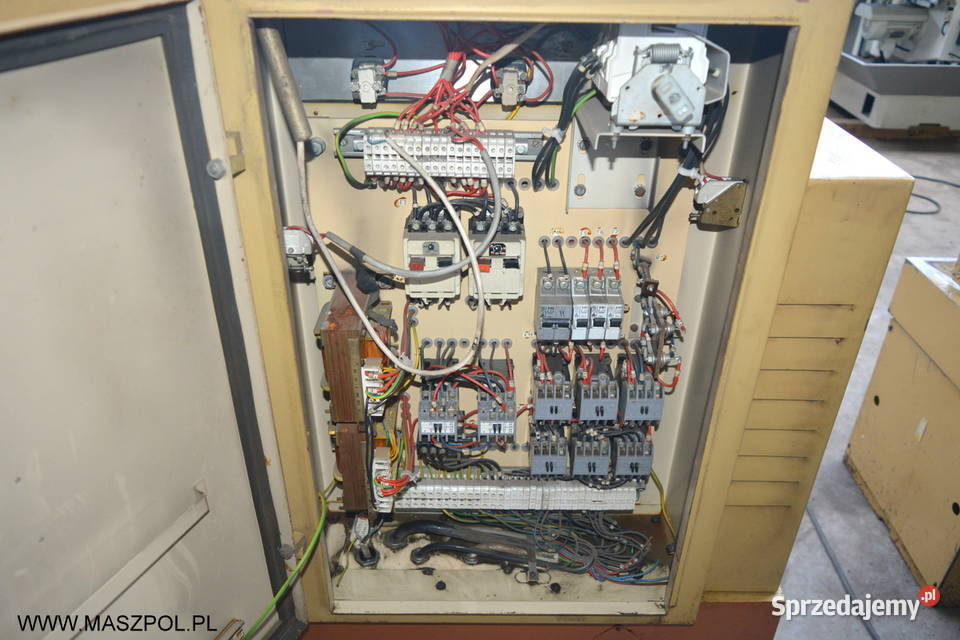 Tokarka uniwersalna TUM 35 D1 x 1000 FAMOT Głowno