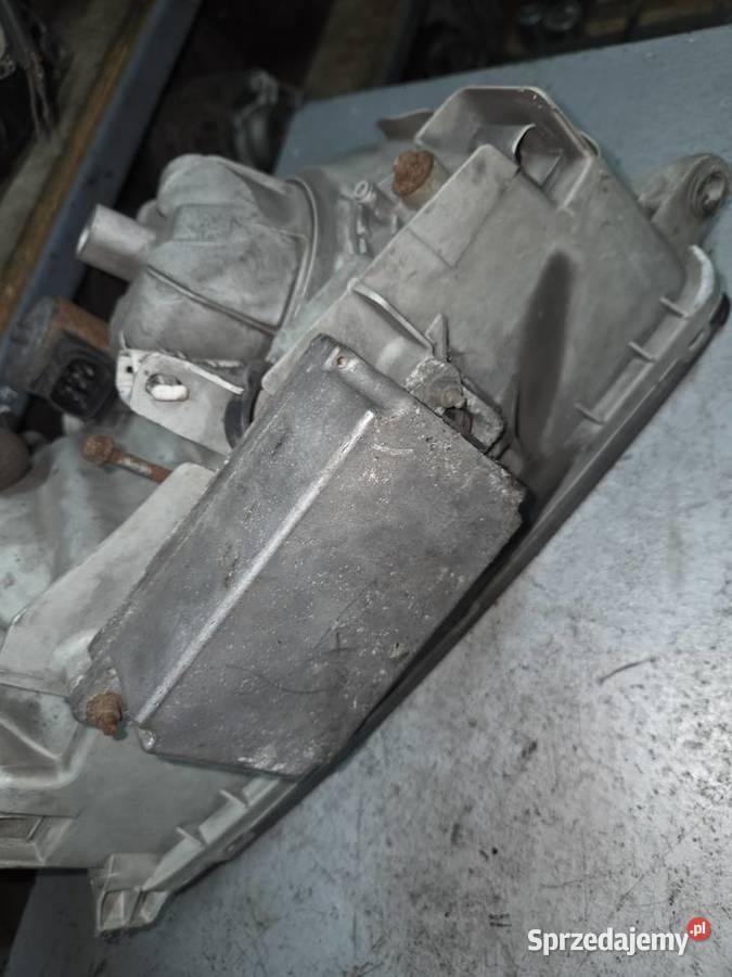Lampy przednie Xenon Lexus LS 400 Łagów